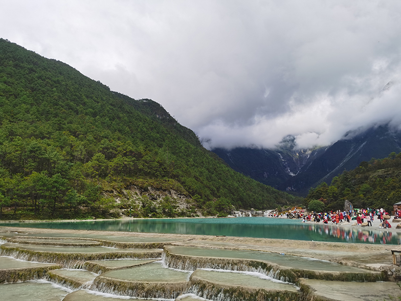 静海区检察院：刘旭颖摄影作品《雪山脚下》